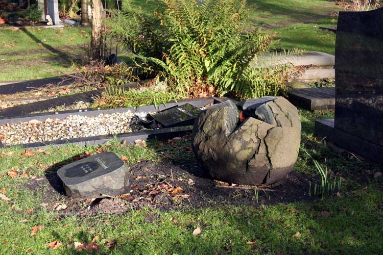 Water and stone - life and a tombstone.